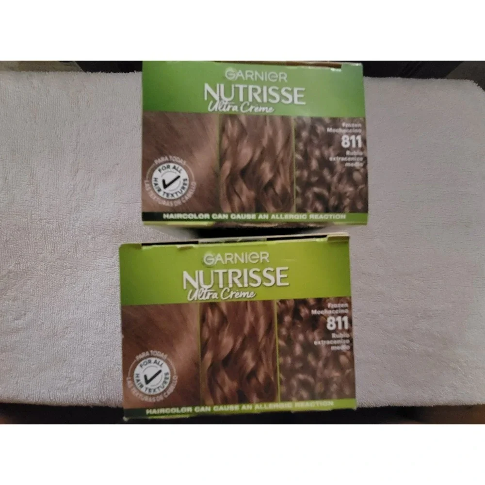 2 Garnier Nutrisse Ultra Creme - 811 Medium Extra Ash Blonde, Frozen Mochaccino